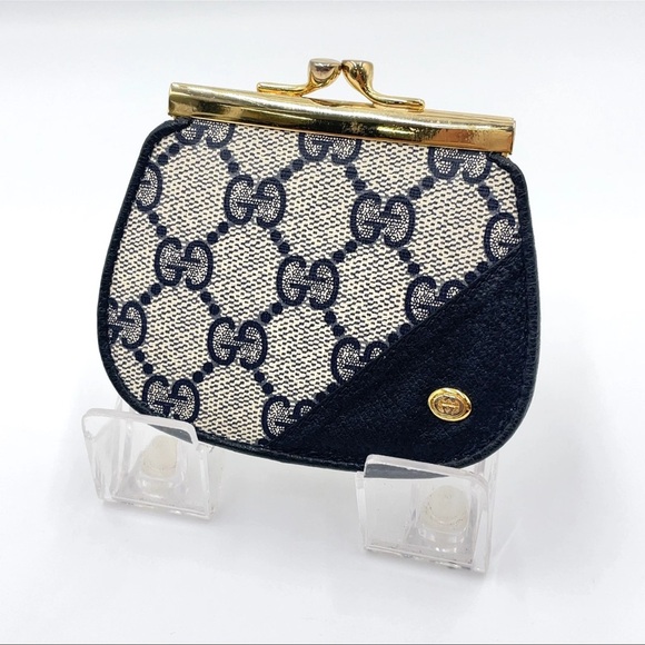 AUTH GUCCI GG Supreme Coin Purse Pouch - Picture 4 of 12